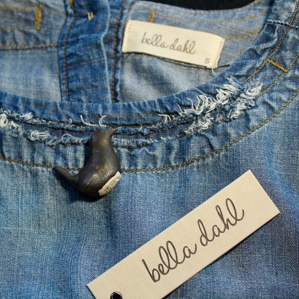 Bella Dahl Denim Crop Top - Picture 3 of 7